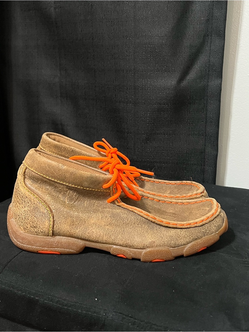 Boys Brown Twisted X Suede Moccasin-Style Shoes with Orange Laces